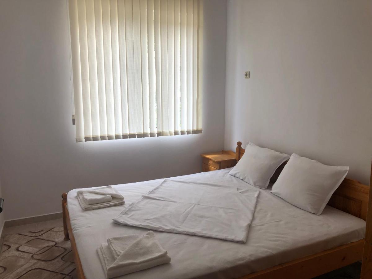 Guest House Vientes 代温 外观 照片